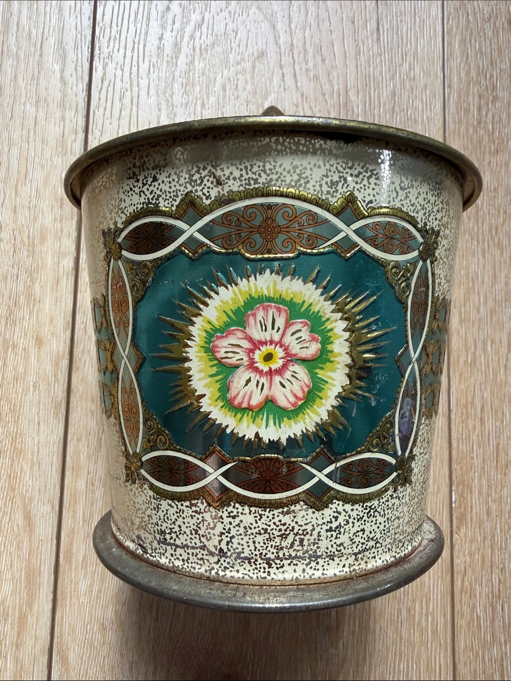 Vintage English Baret Ware Metal Biscuit Tin Spring Rose